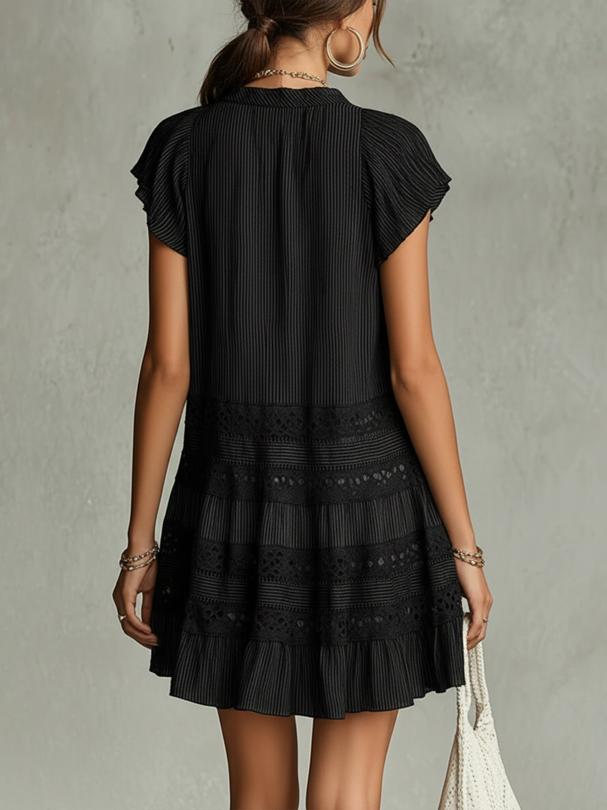 Opal™ | Gestreepte Chiffon Mini-jurk met Rimpel en Kant