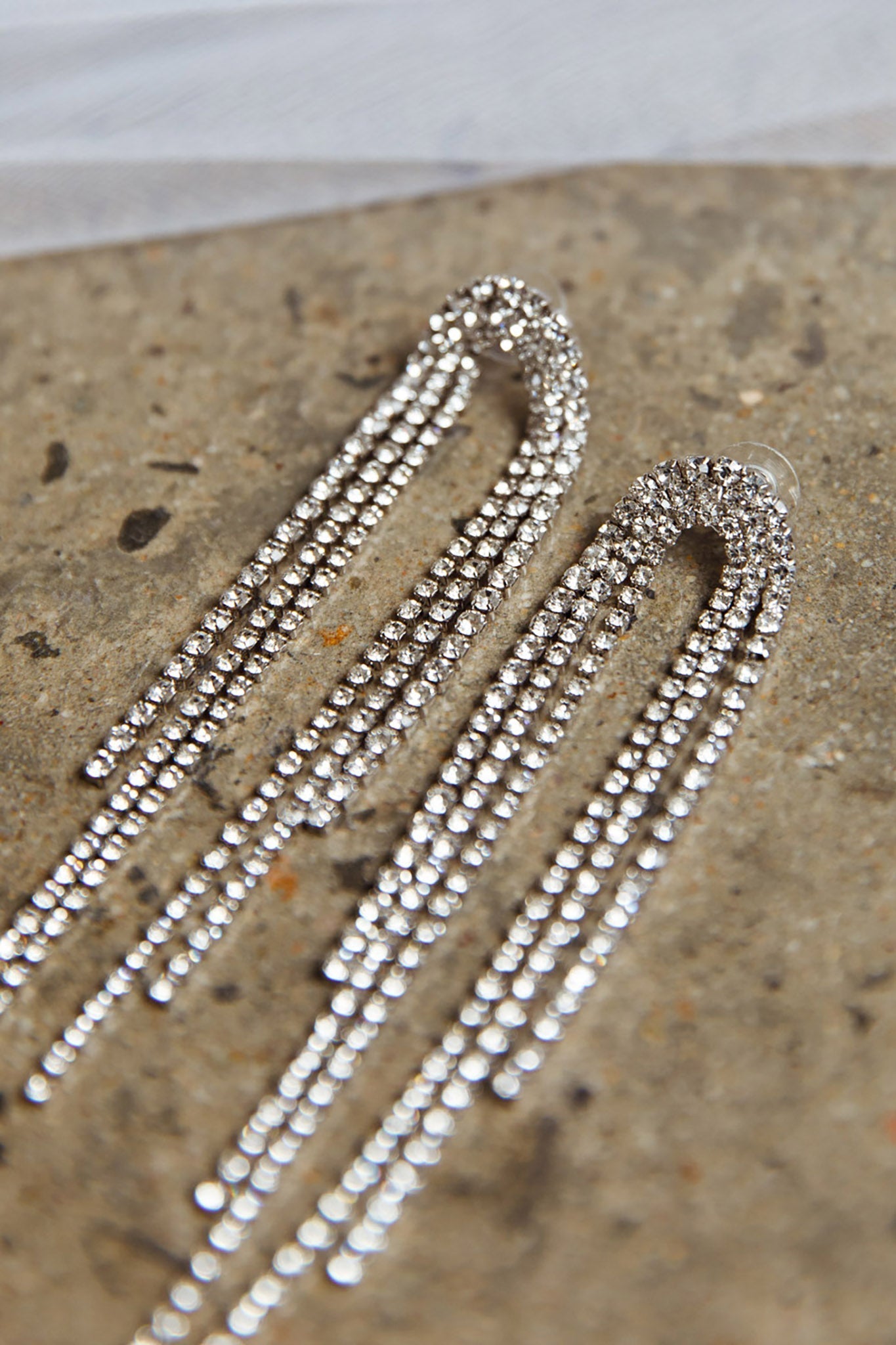 Angela Diamante Zilver Hangende Oorbellen - Bellanza