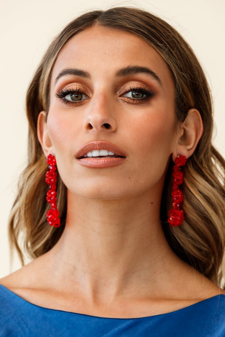 Bloemvormige oorbellen Osaka in rode parels - Bellanza