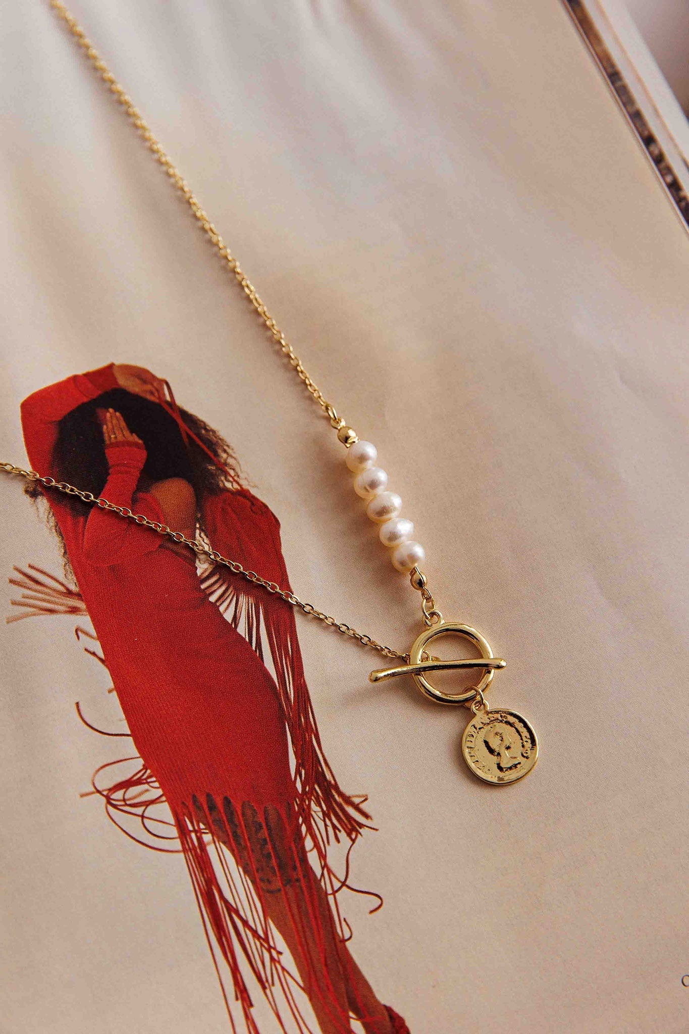 Collier Meliza met Parels en Gouden Onderdelen - Bellanza