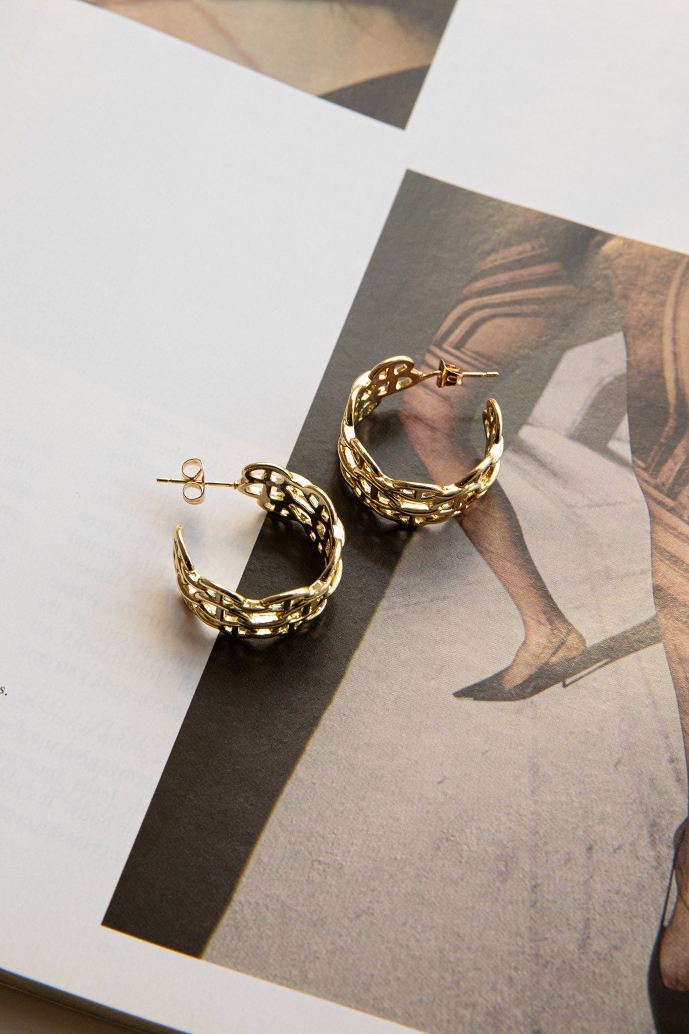 Georgiana open creolen oorbellen in goud - Bellanza