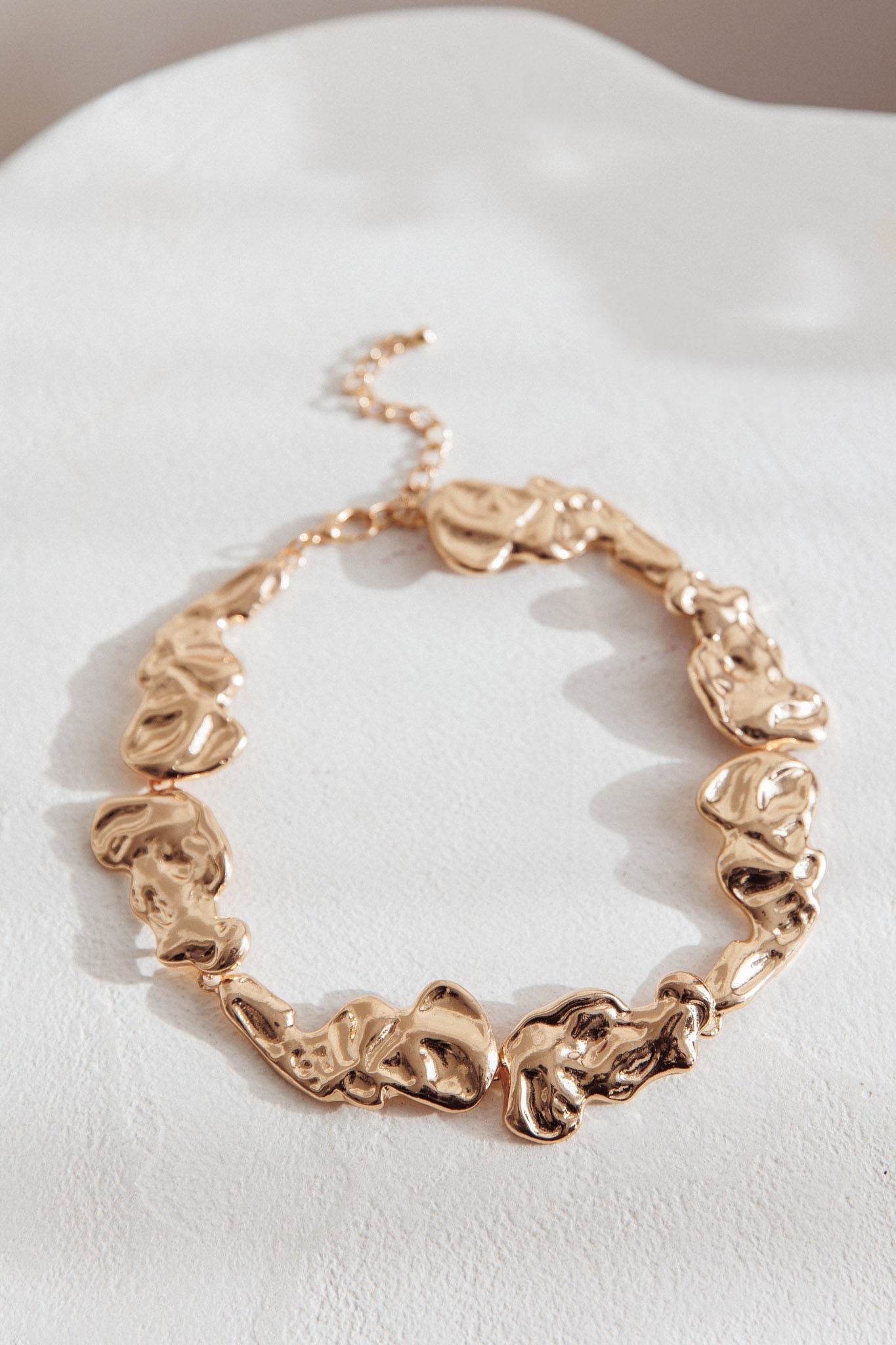 Getextureerde Seronique Gouden Ketting - Bellanza