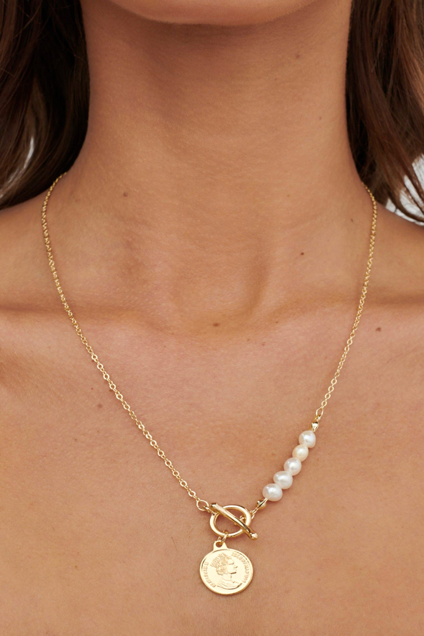Ketting met parels en Marissa Gouden Hanger - Bellanza
