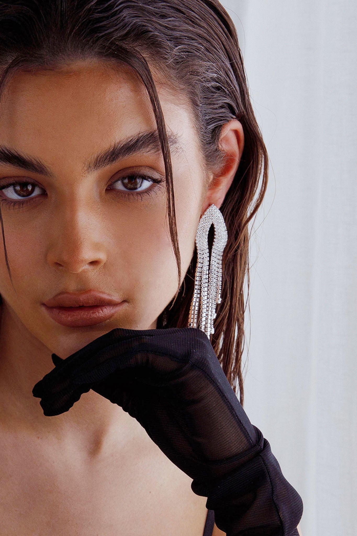 Khloe Diamante Fringe Oorbellen Zilver - Bellanza