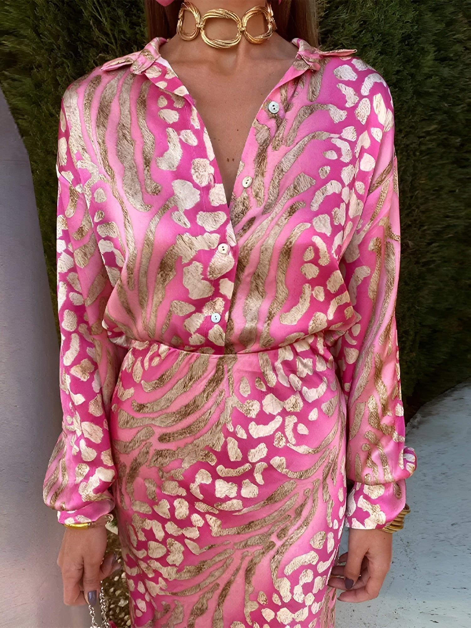 Mei | Elegante Satijnen Overhemdjurk - bellanza