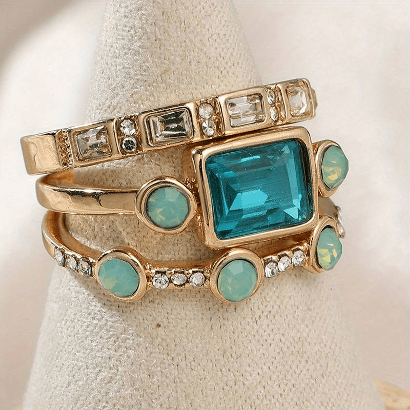 Ring met blauwe kristal in vintage - stijl - bellanza