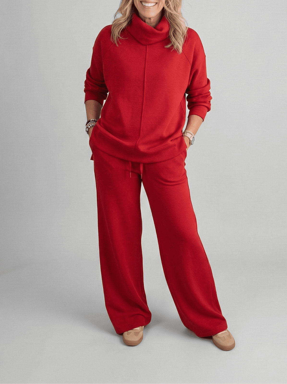 Ruby | Gezellige trui met hoge kraag en bijpassende broek set - Bellanza