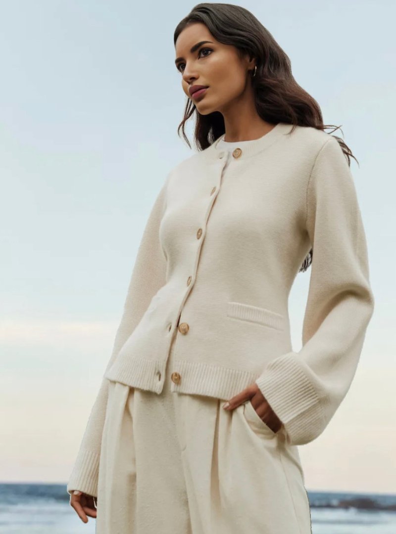 Sofia™ | Cardigan met Zachte Knopen een Elegante Snit en Comfortabel Design - bellanza