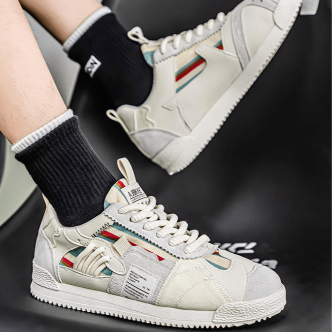 UNIQ | Limited Edition Retro Sneakers - Bellanza