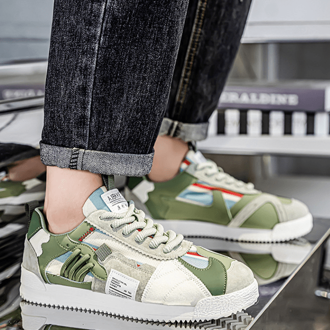 UNIQ | Limited Edition Retro Sneakers - Bellanza