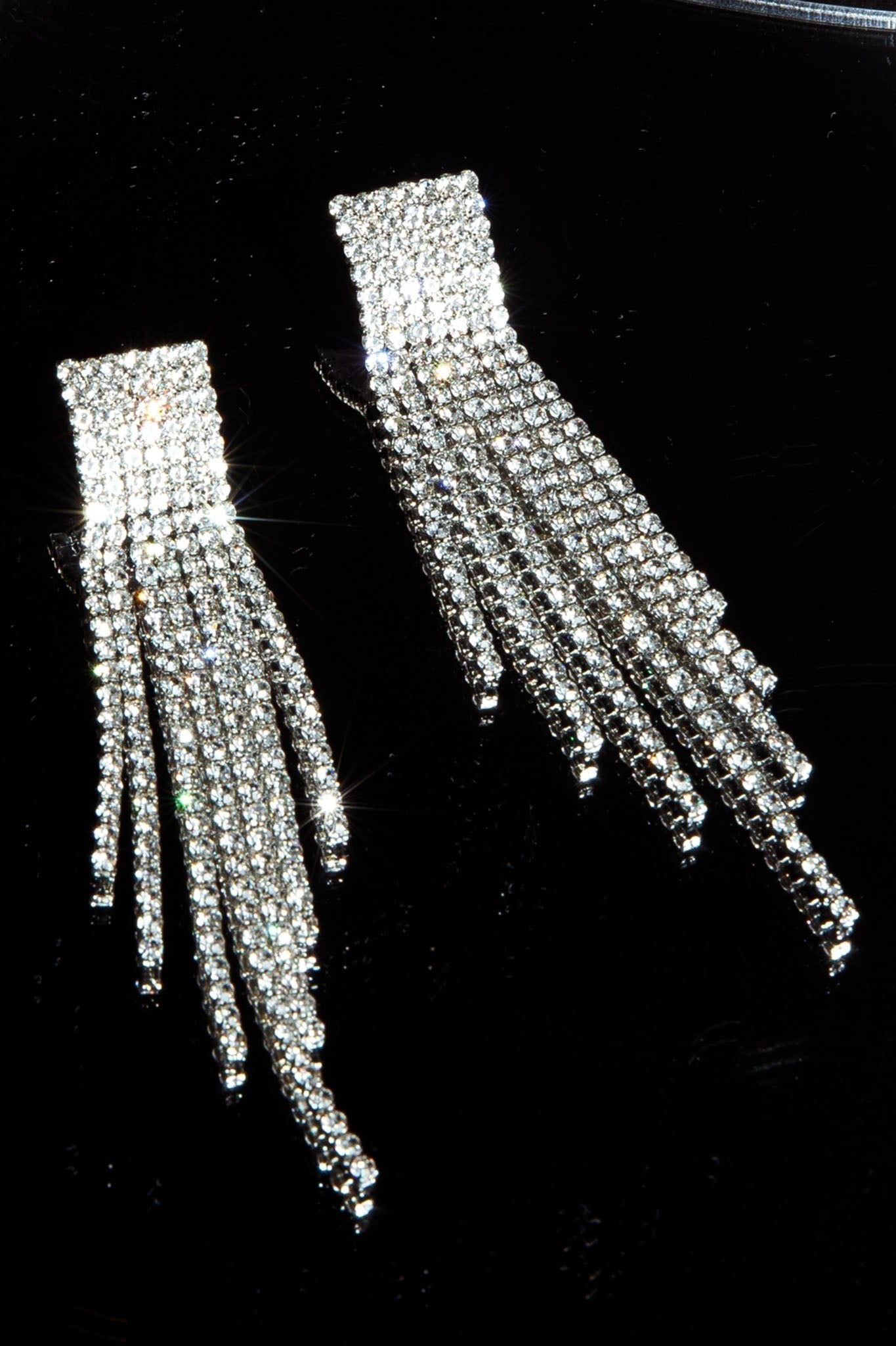 Zarah Zilveren Dangle Oorbellen met Diamanten - Bellanza