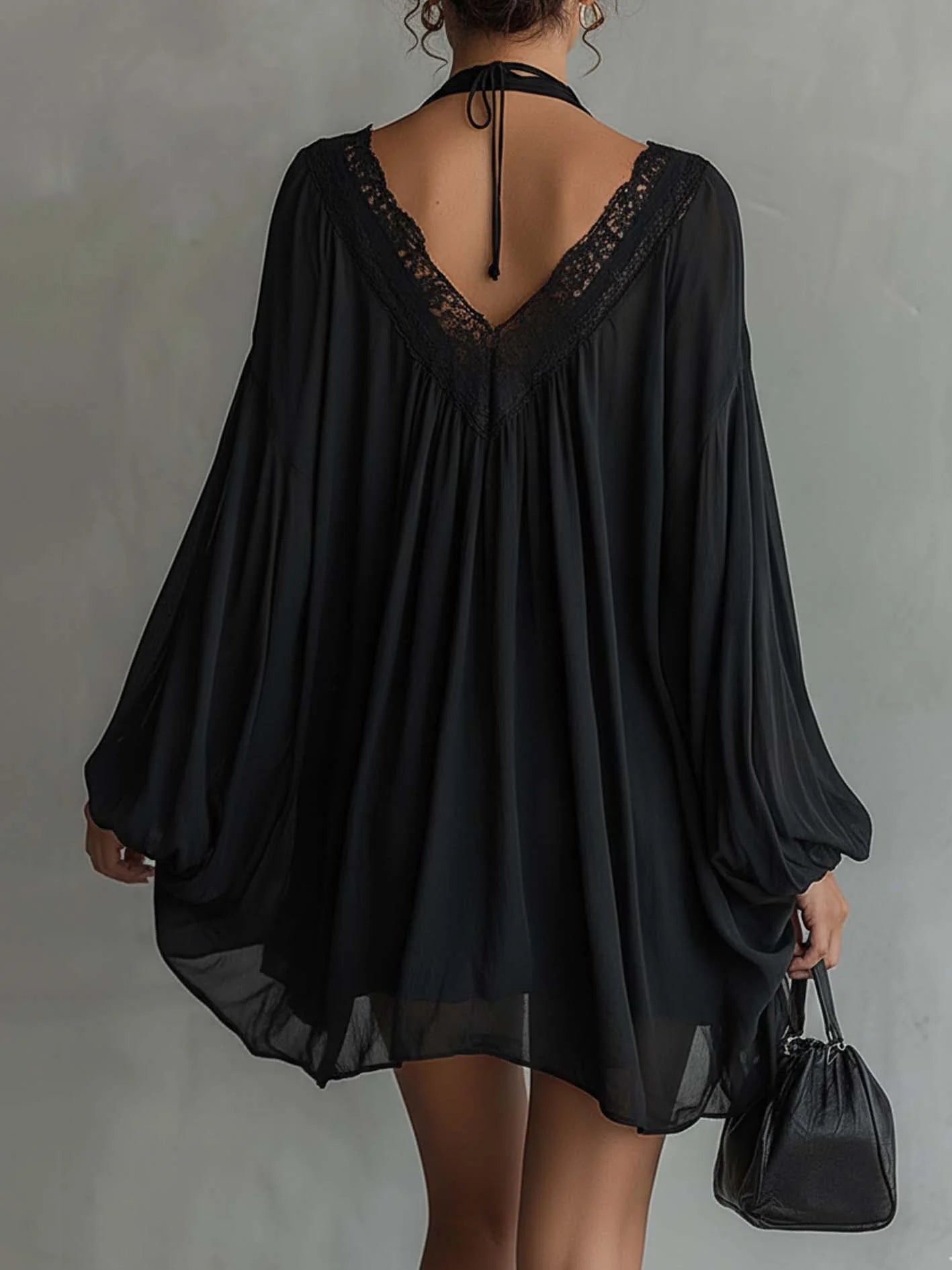 Zwarte Chiffon Halter Mini Jurk Met Kant Neklijn - Bellanza