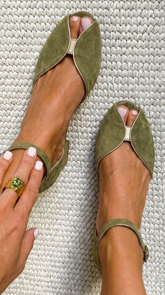 Joanna – Elegante Saliegroene Sandalen