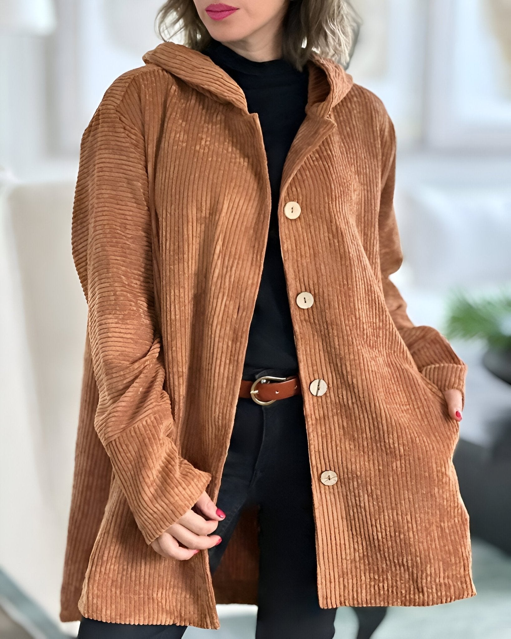 Anika | Casual Ribfluwelen Jasje met Capuchon - Bellanza