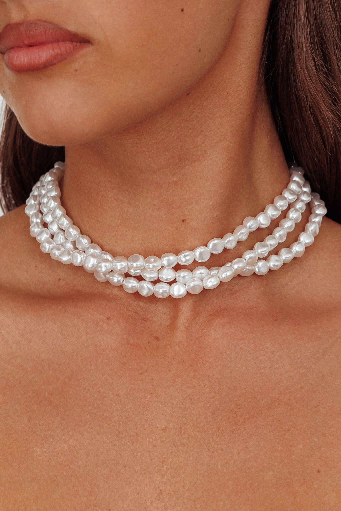 Barok Collier met Drie Strengen Roxanne Parels - Bellanza