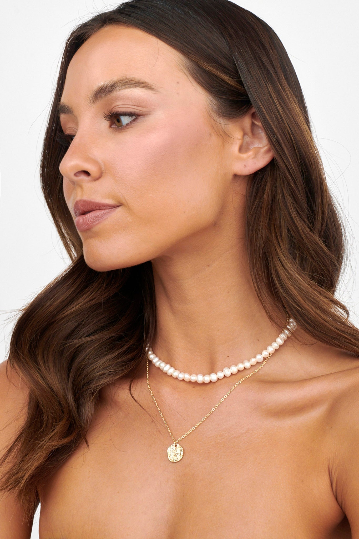 Collier Multi - Rangs en Perles et Pendentif Nikita Or - Bellanza
