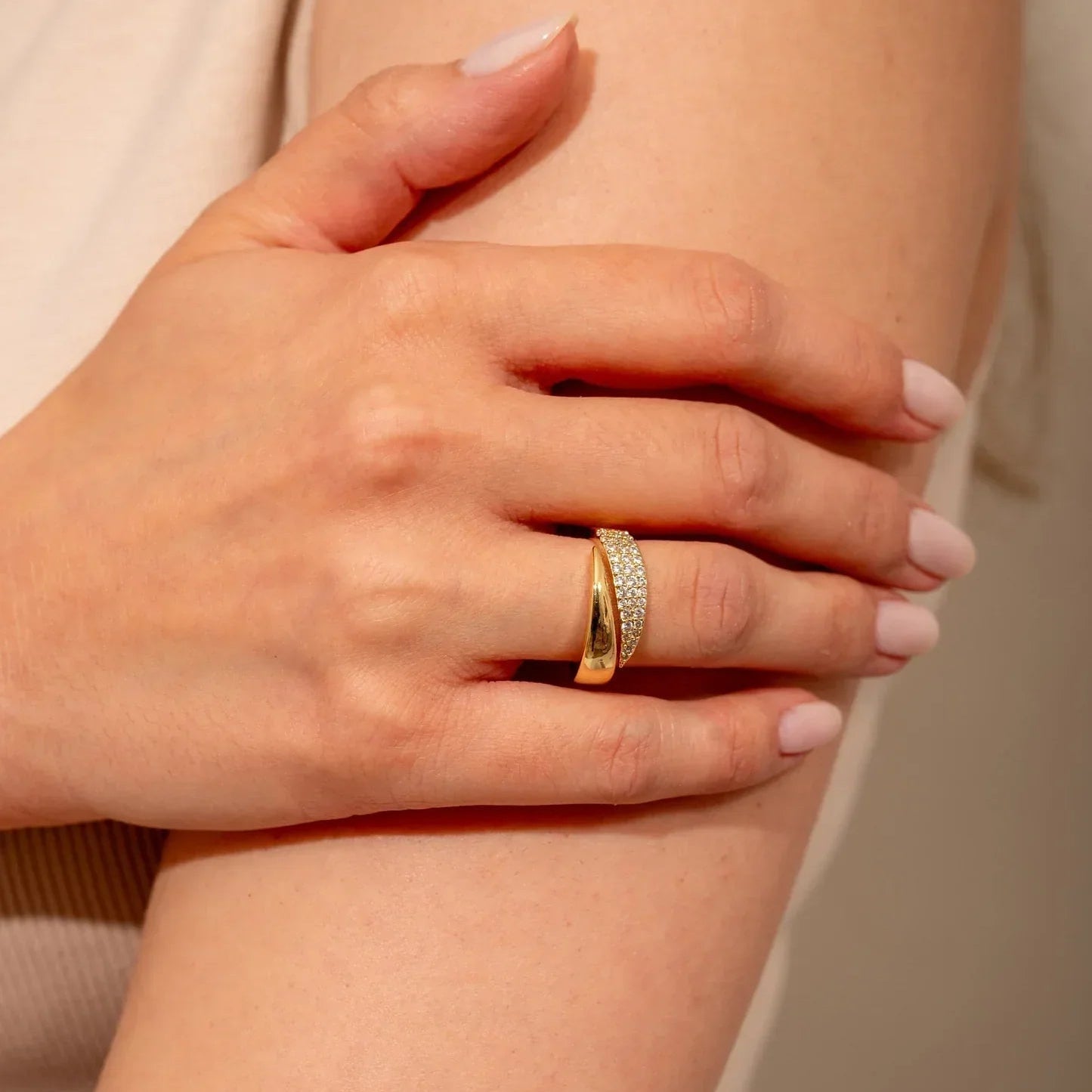 Elegante ring met schitterende steentjes (1+1 Gratis) - Bellanza
