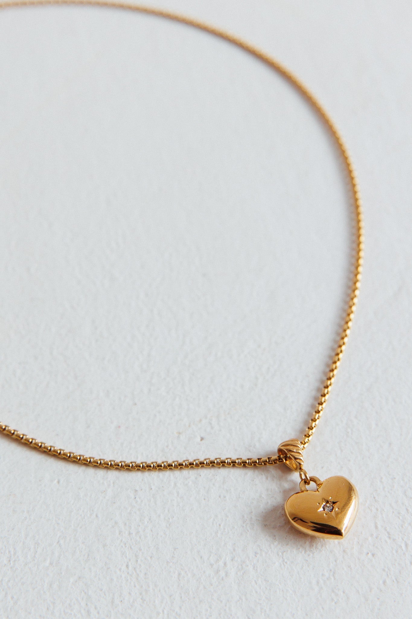 Gouden Opgeblazen Hart Hanger Kora Collier - Bellanza