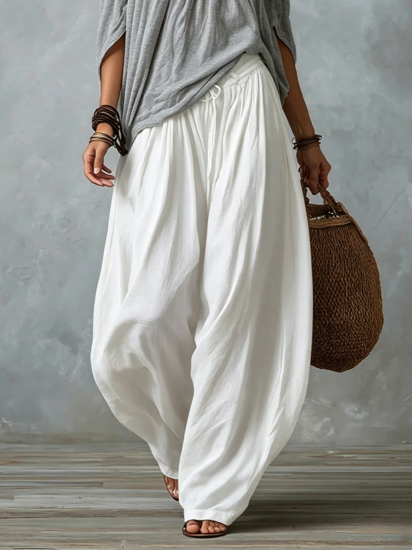 Grijze Off-shoulder Top En Witte Loszittende Lantaarnbroek Set - Bellanza