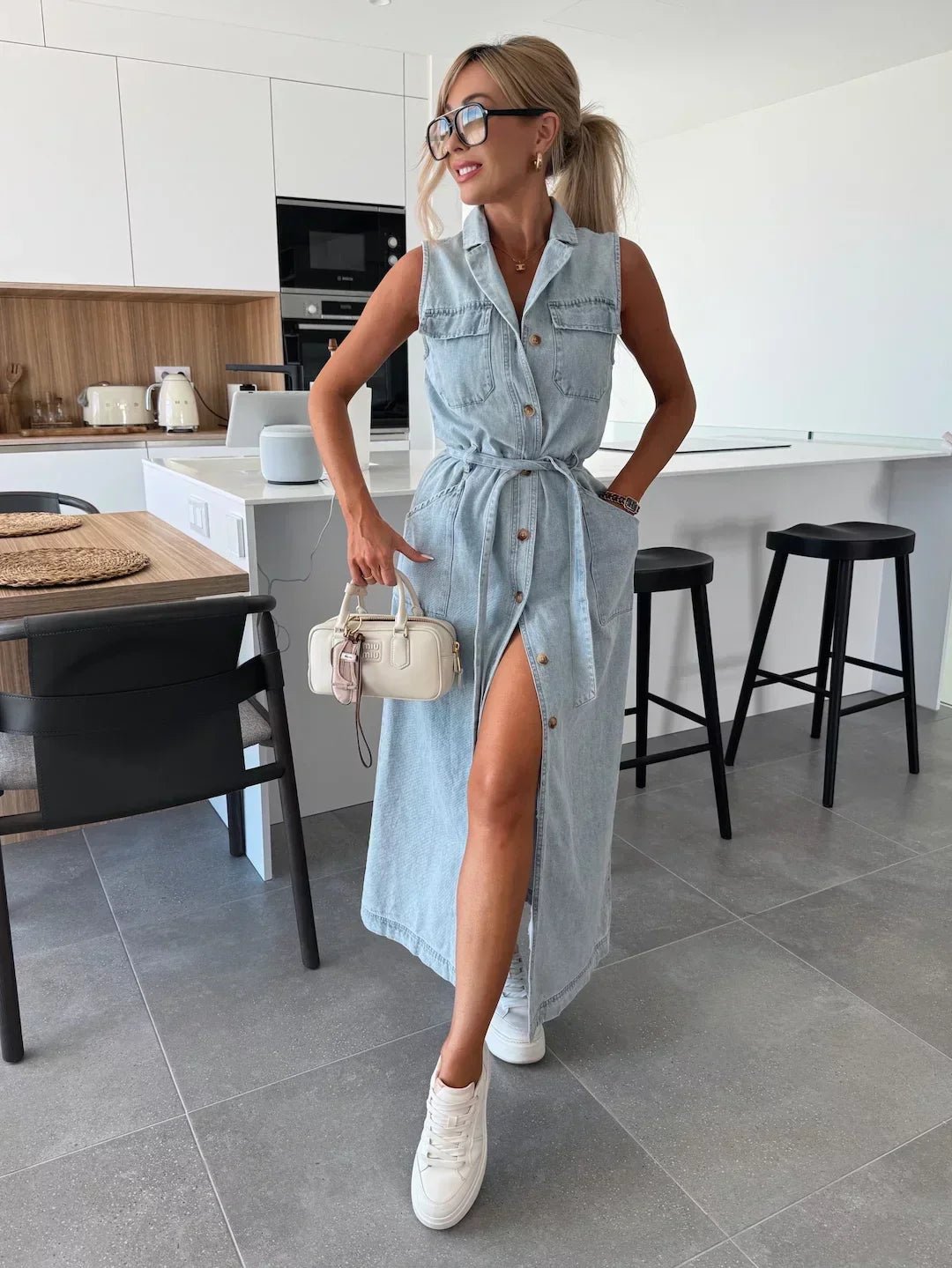 Hanna | Mouwloos lang denim jurk - bellanza