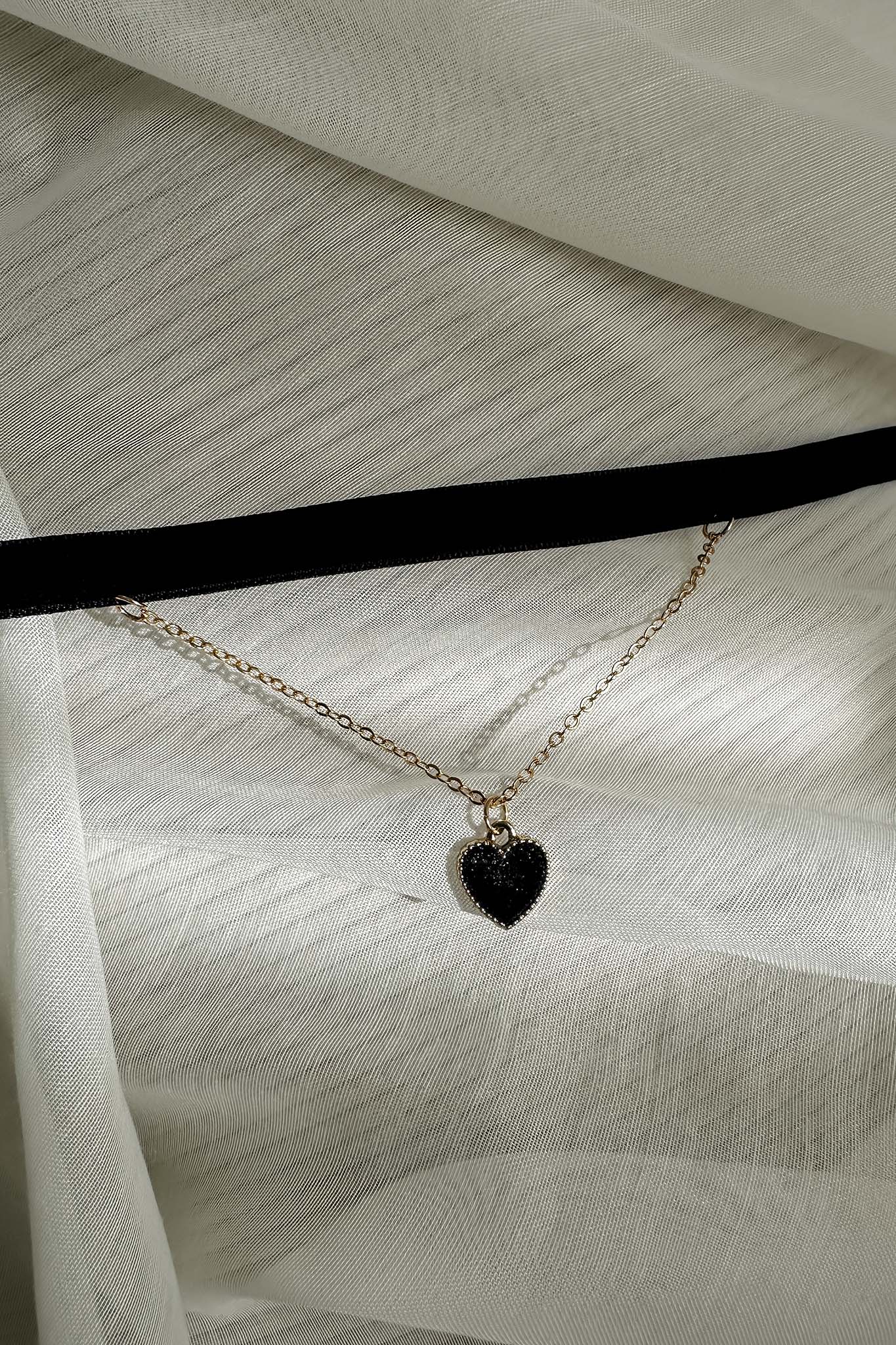Kraagcollier van fluweel Rosie met zwart hart - Bellanza
