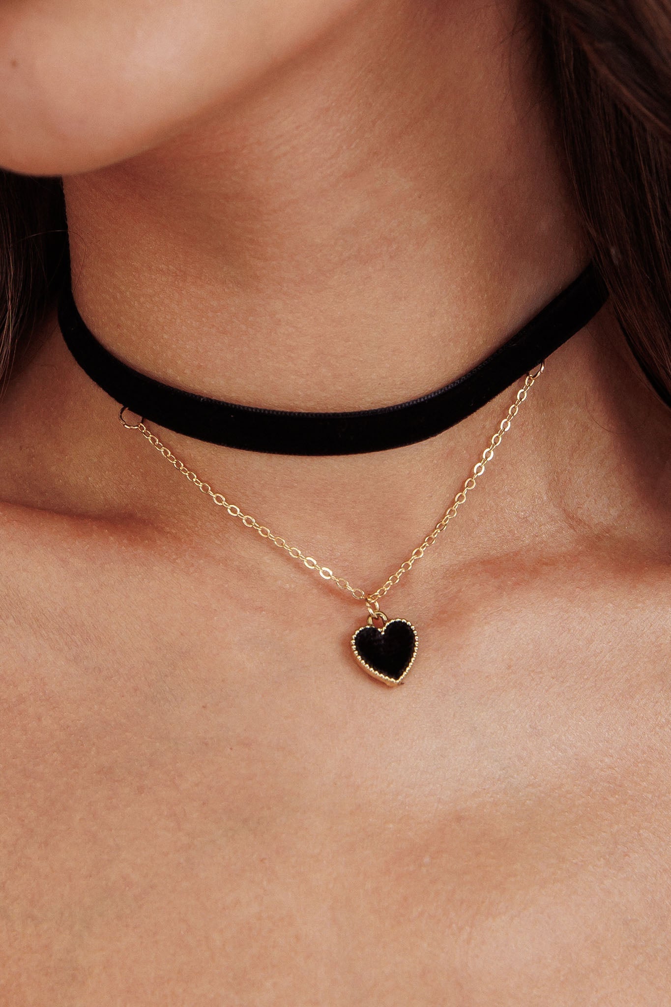 Kraagcollier van fluweel Rosie met zwart hart - Bellanza