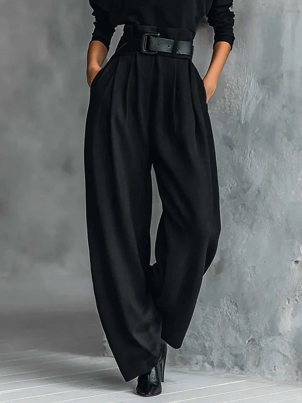Marjo | Elegante coltrui en getailleerde broek met riemset - Bellanza