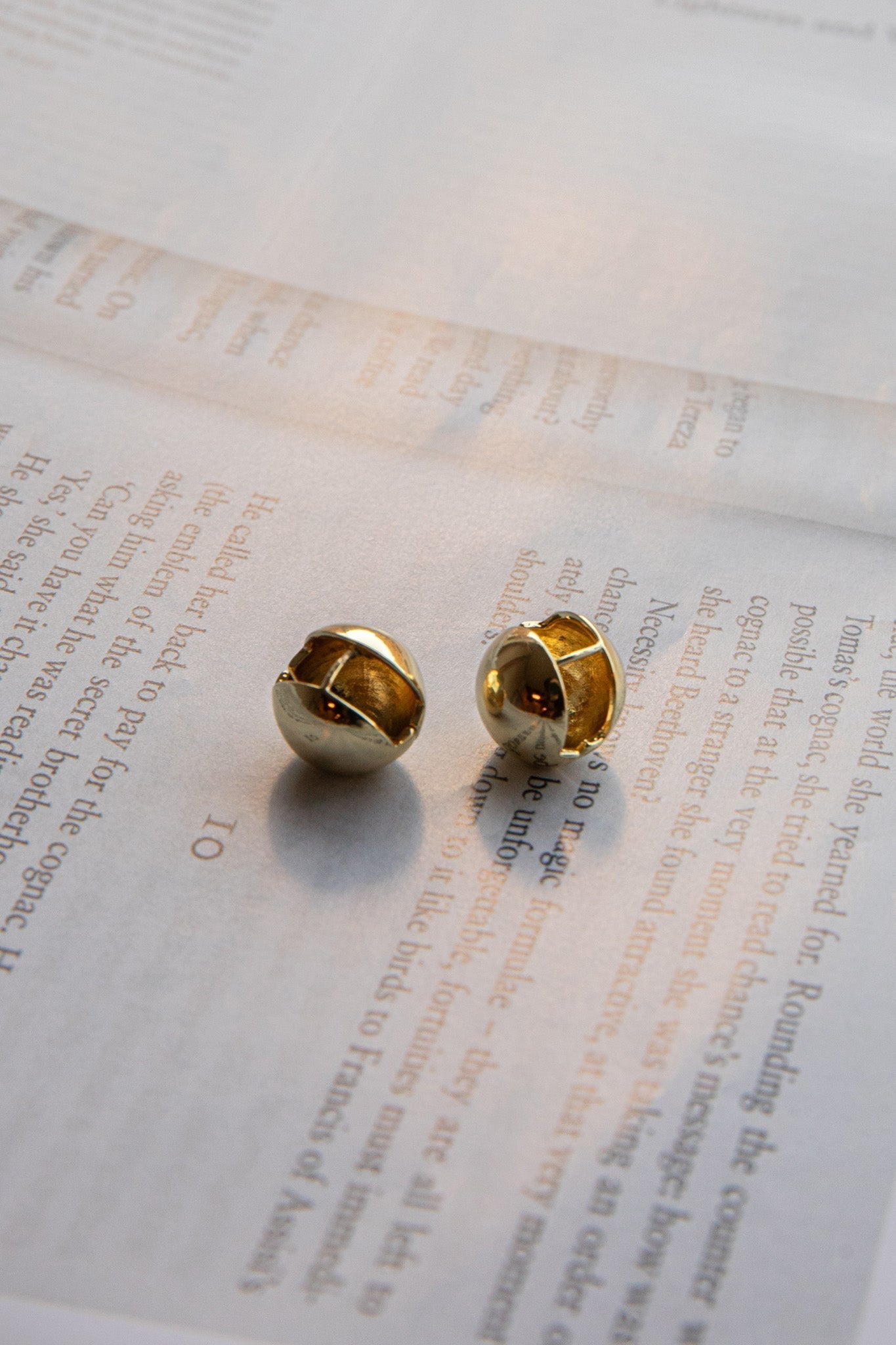 Oorbellen Ball Moonstar Goud - Bellanza