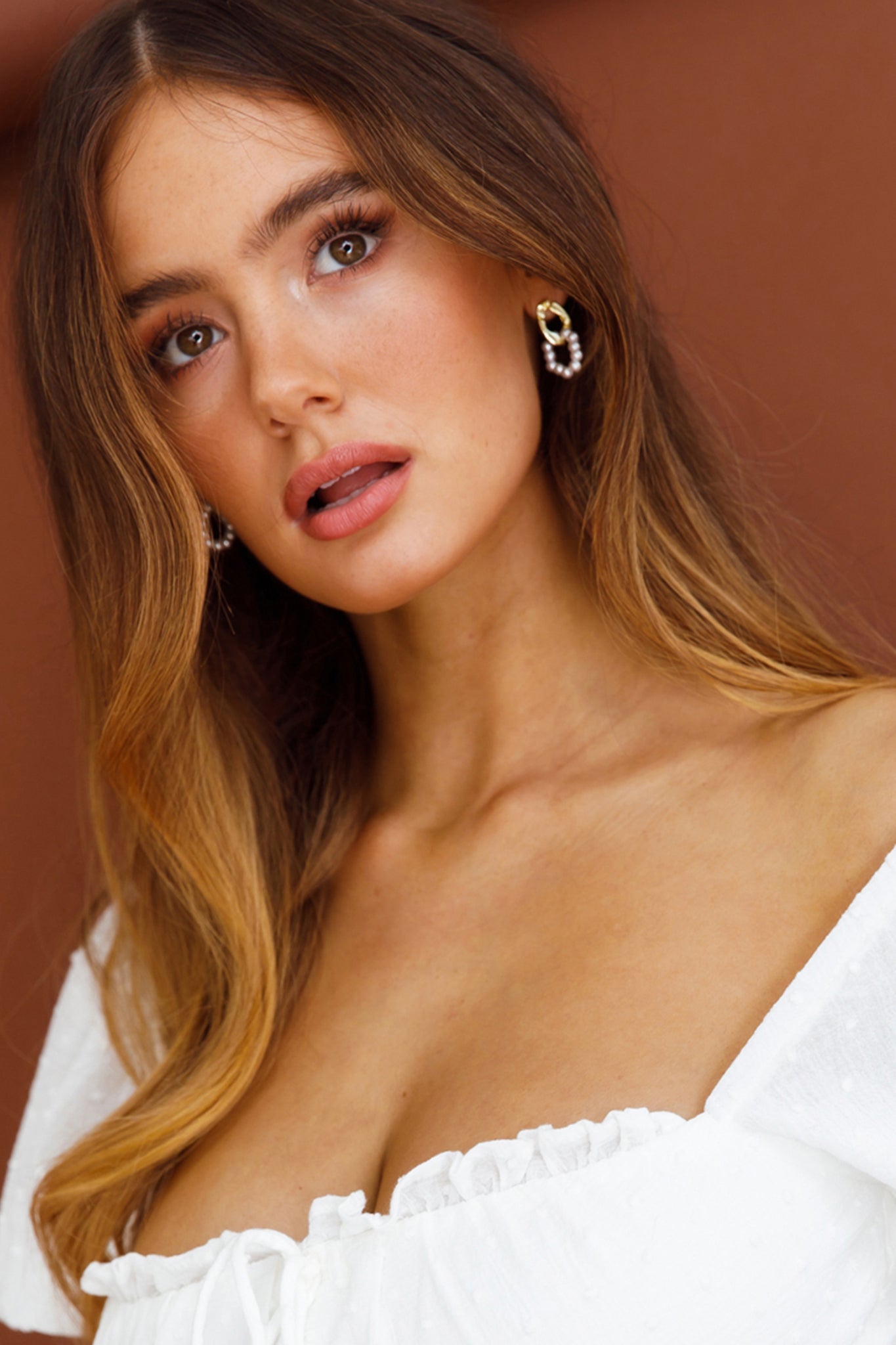 Oorbellen Charlotte Pearl Loop Goud - Bellanza