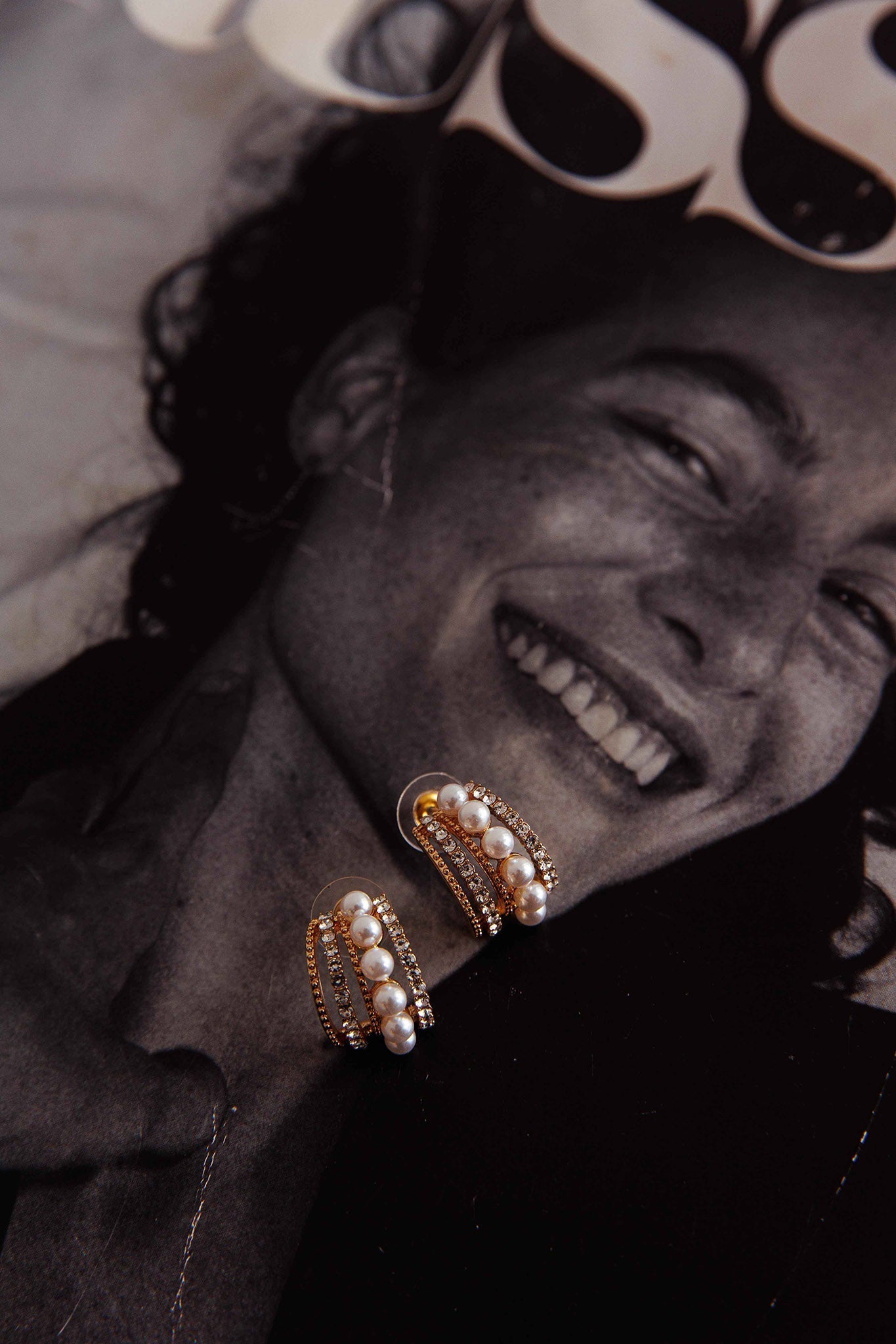 Oorbellen Odette met parels en diamanten in goud - Bellanza