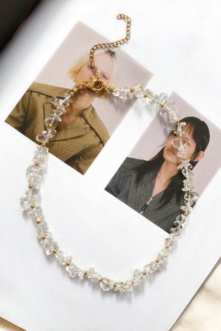 Tiffany - ketting in Transparant Barok en Gouden Parels - Bellanza